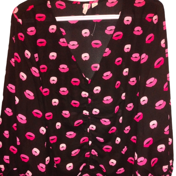 Cato's blouse - Picture 1 of 3